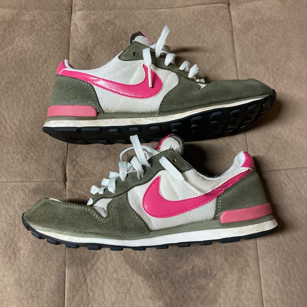 Nike women shoes